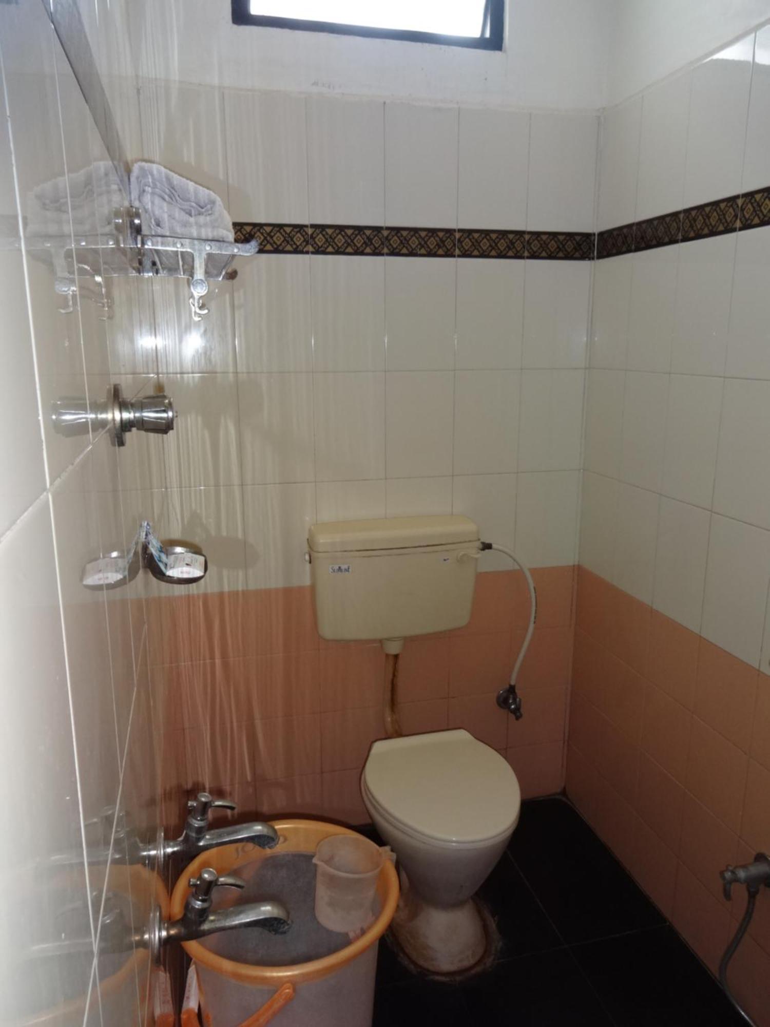Hotel Sri Sabthagiri Puducherry Buitenkant foto