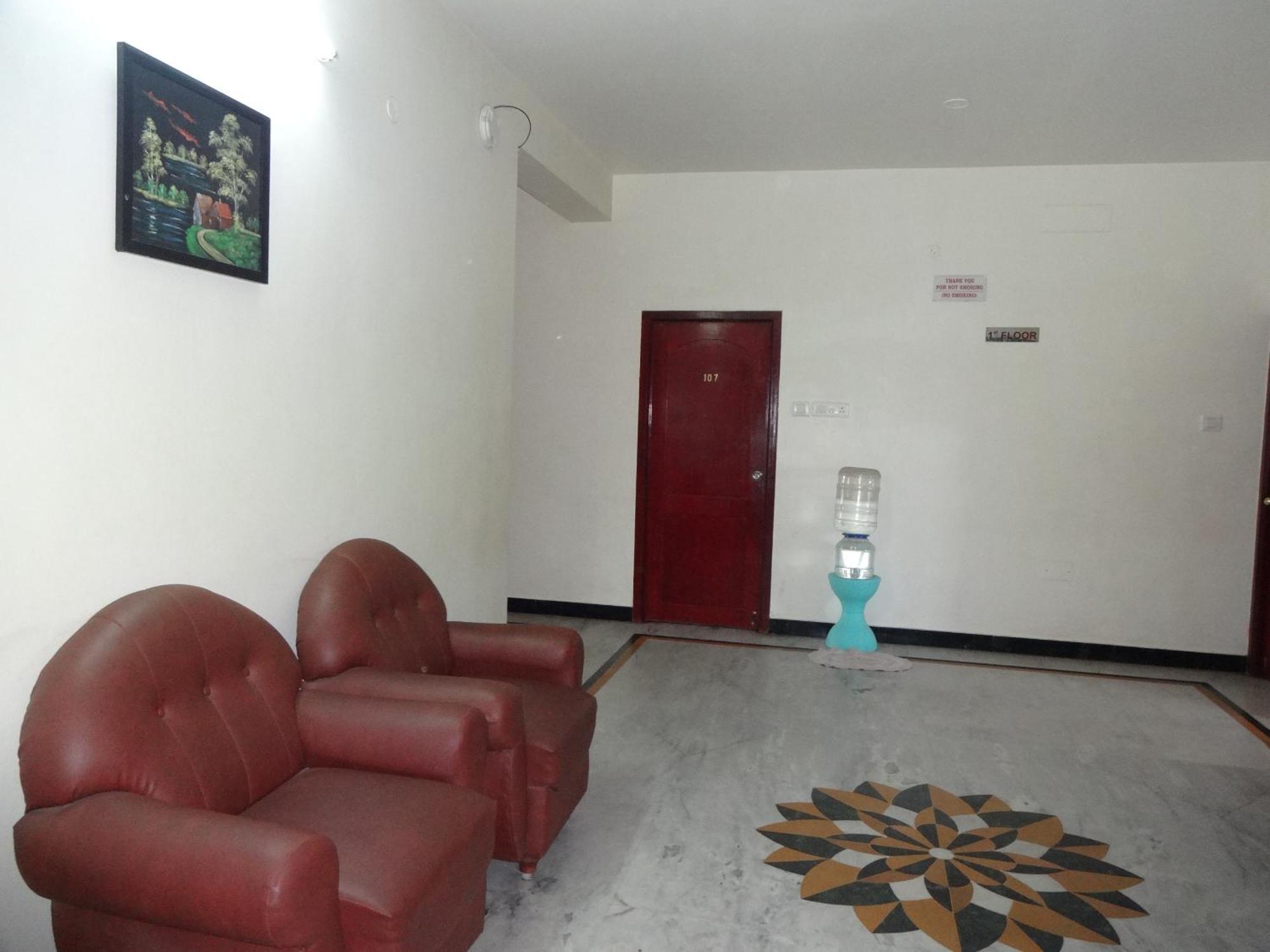 Hotel Sri Sabthagiri Puducherry Buitenkant foto